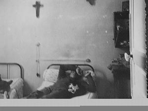 40 Jean Pierre et mon chat pompon sur mon lit